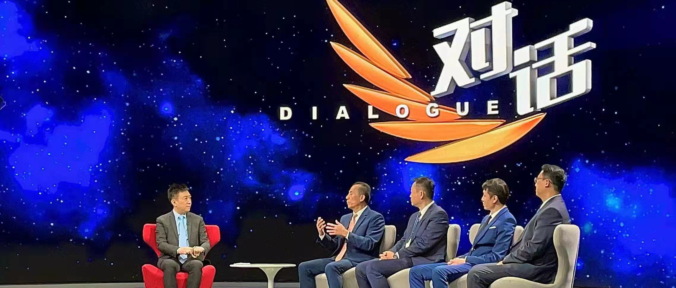 hjc888黄金城医疗董事长李建全做客央视《对话》：用创新赢未来